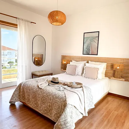 Silverado - Ocean View Rooftop Duplex * Lourinhã